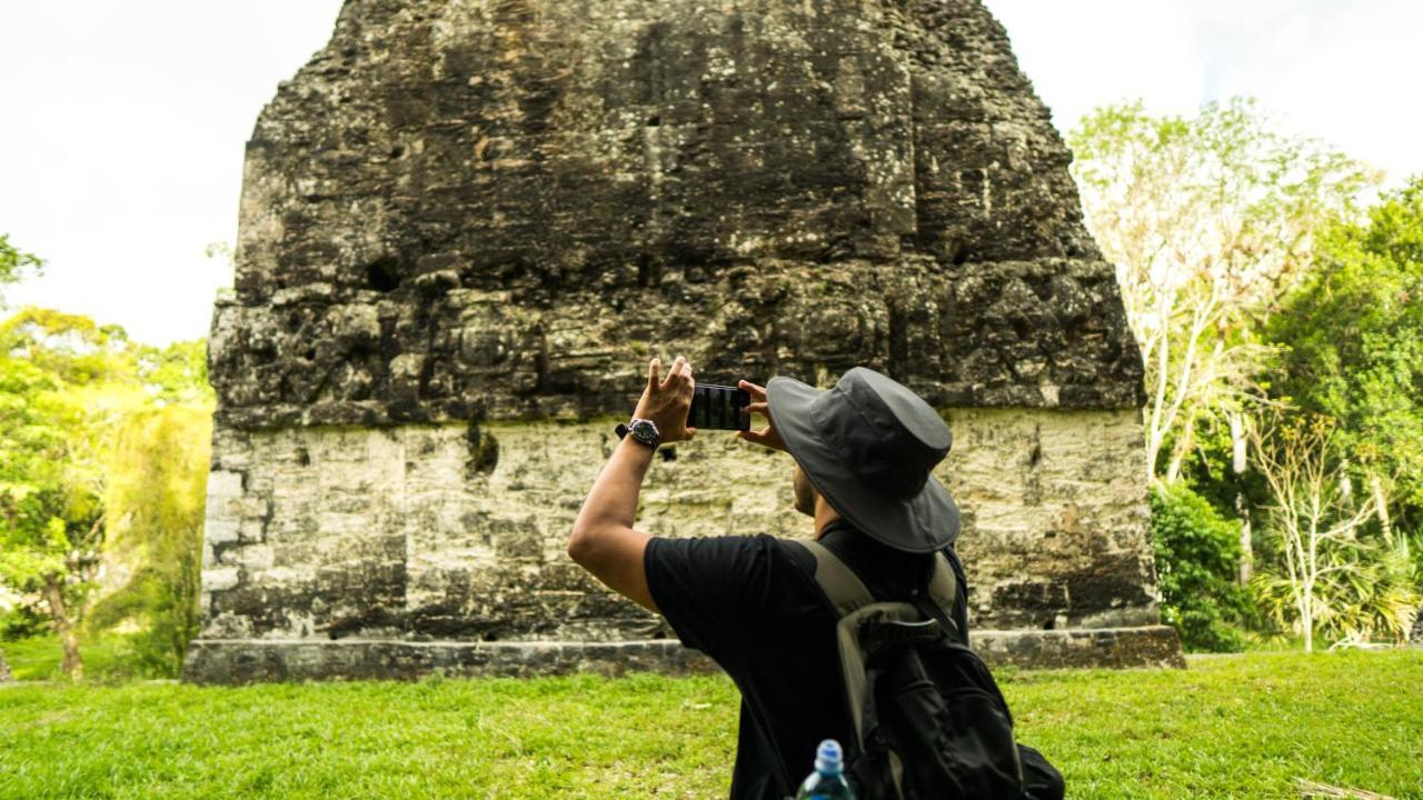 Jungle Lodge Tikal Hostal Zewnętrze zdjęcie